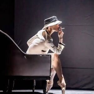 White House Black Market Classic Coco Style Blazer